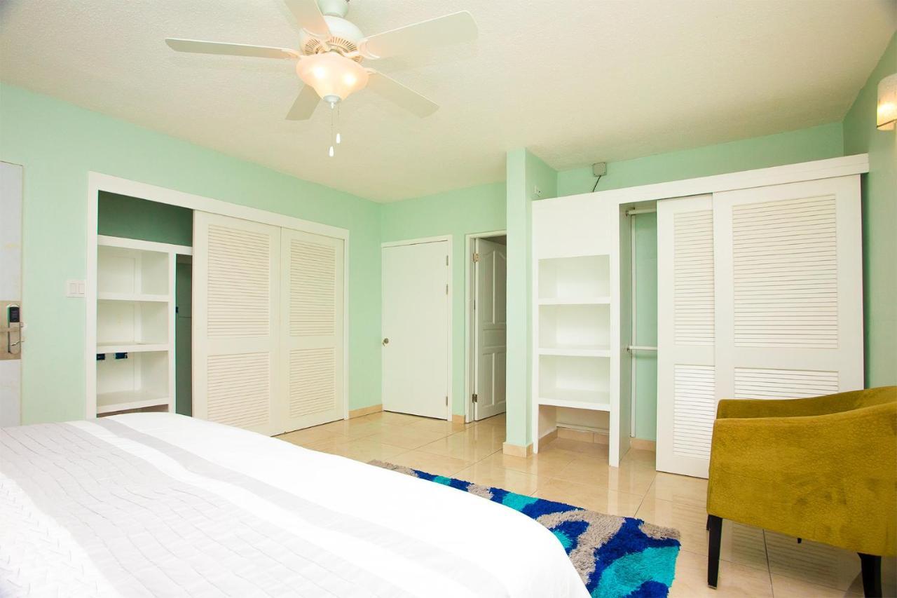 Diamond Gem Residence Koolbaai Exterior photo